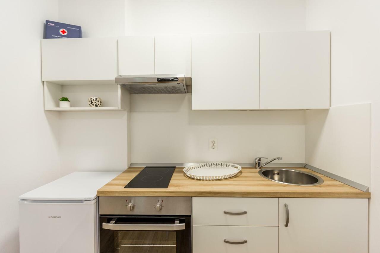 Apartmani Kristijan Crikvenica Exterior foto