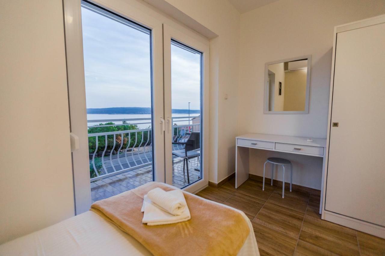 Apartmani Kristijan Crikvenica Exterior foto